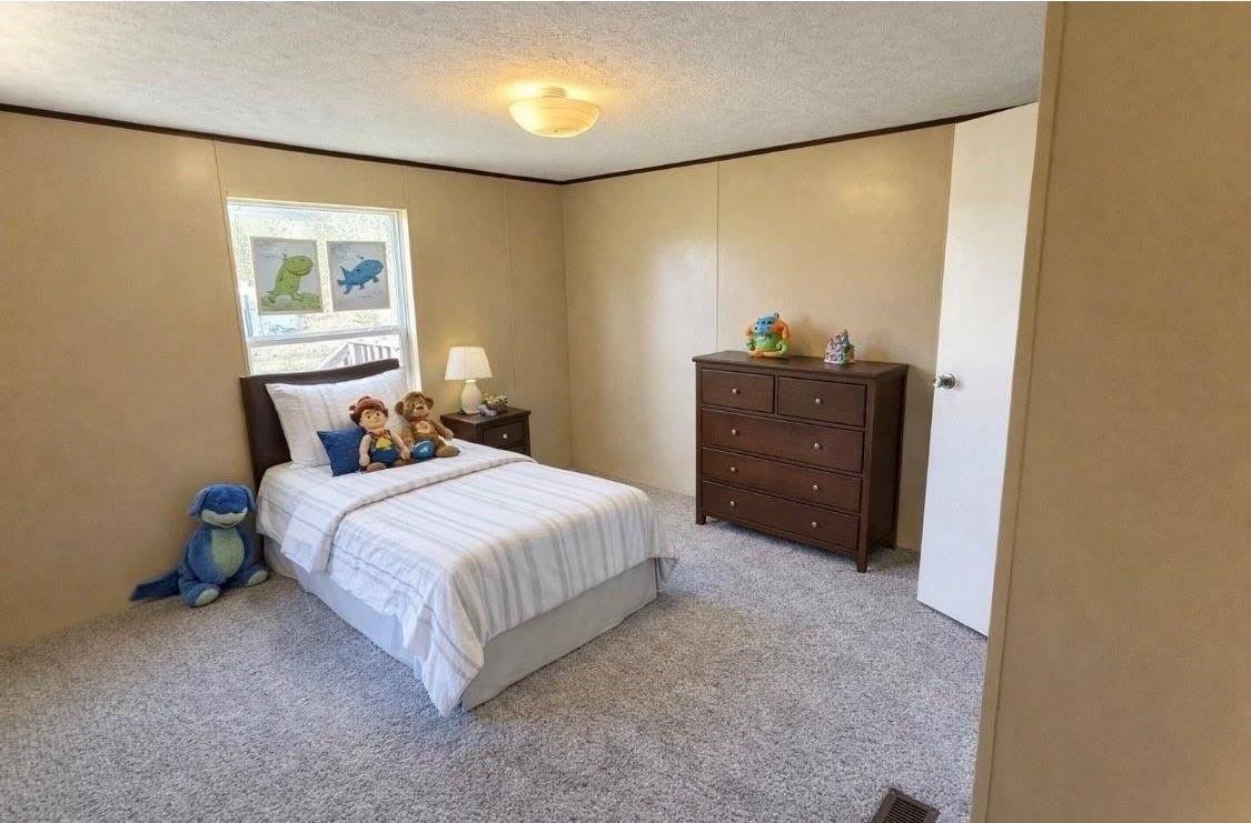 119 Frank Ln - Photo 6 of 30