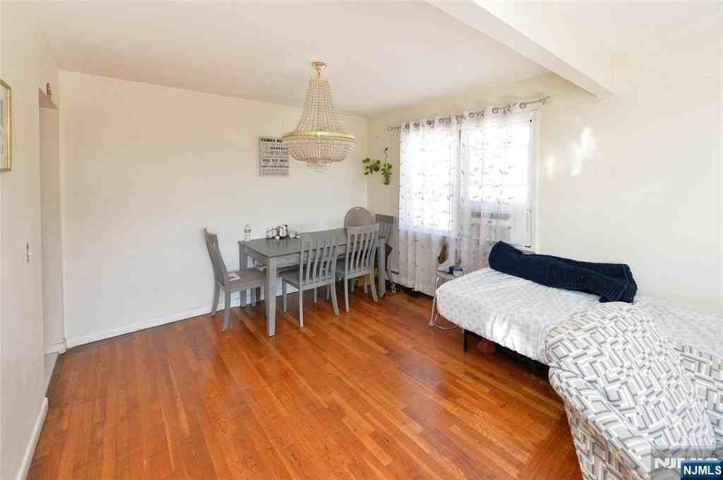 100 Eastern Way - Photo 7 of 16