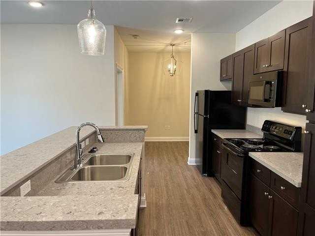 686 Central Ave #203 - Photo 4 of 20