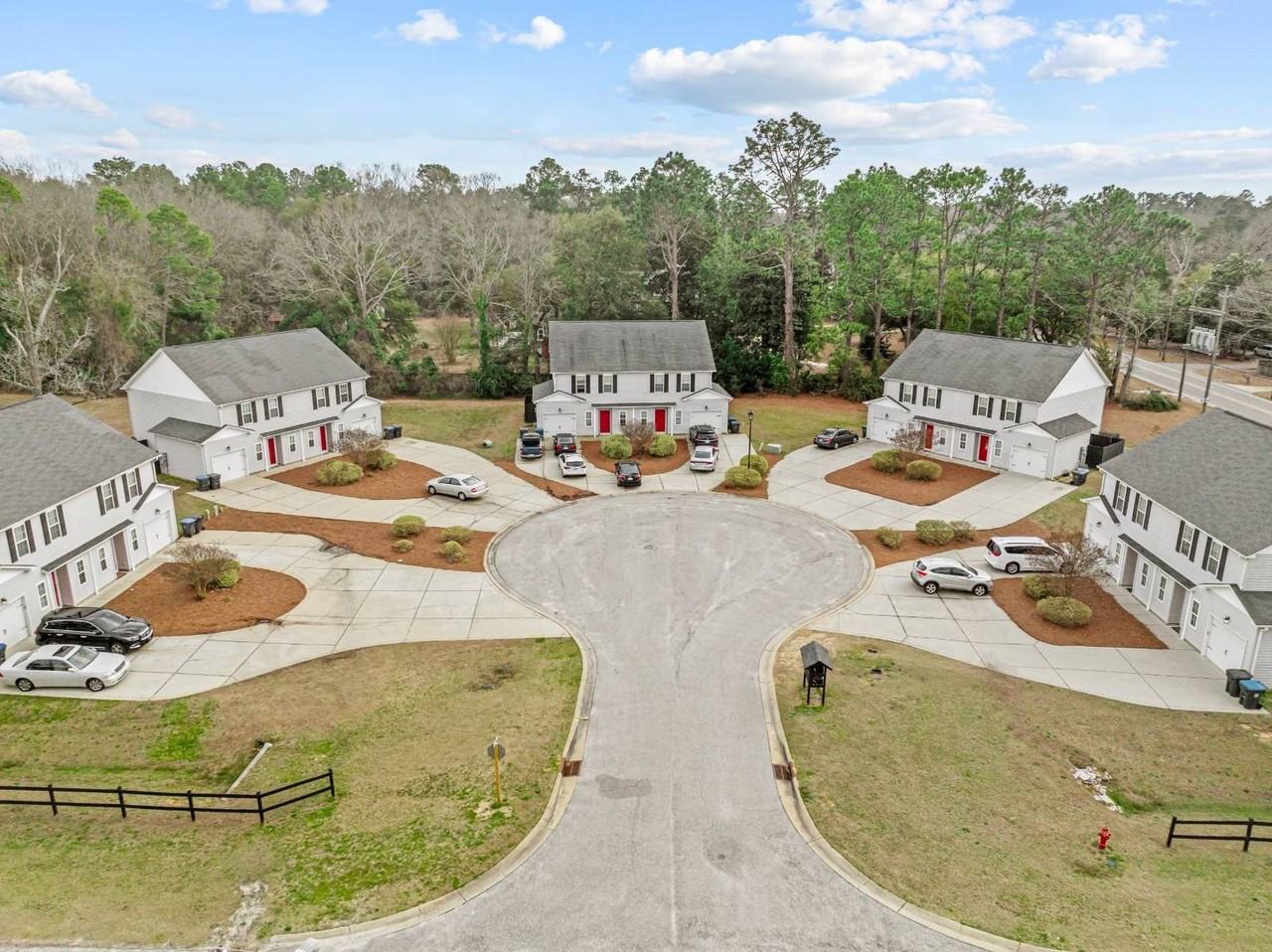 124 Sherman Ct - Photo 6 of 11