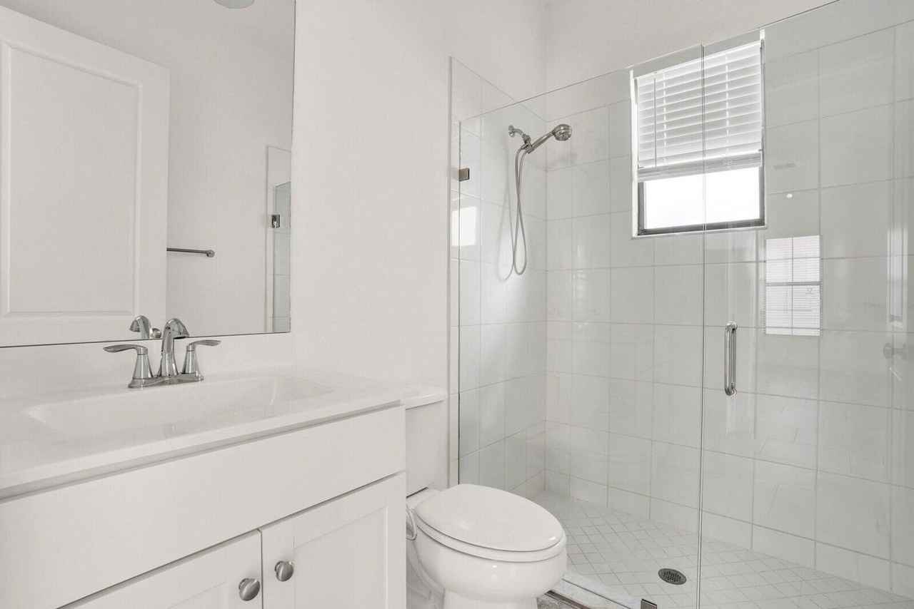 13628 Dumont Rd - Photo 7 of 50