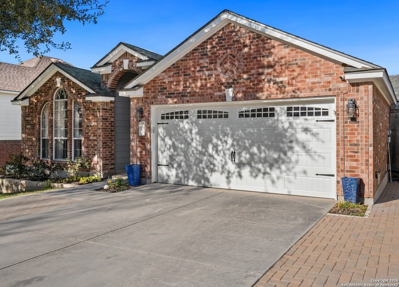 21247 Rio Sabinal - Photo 2 of 50