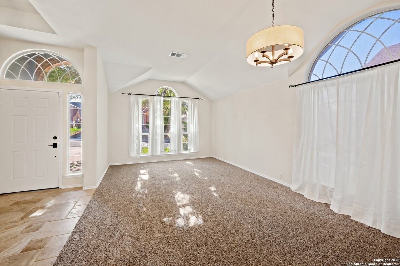 21247 Rio Sabinal - Photo 5 of 50