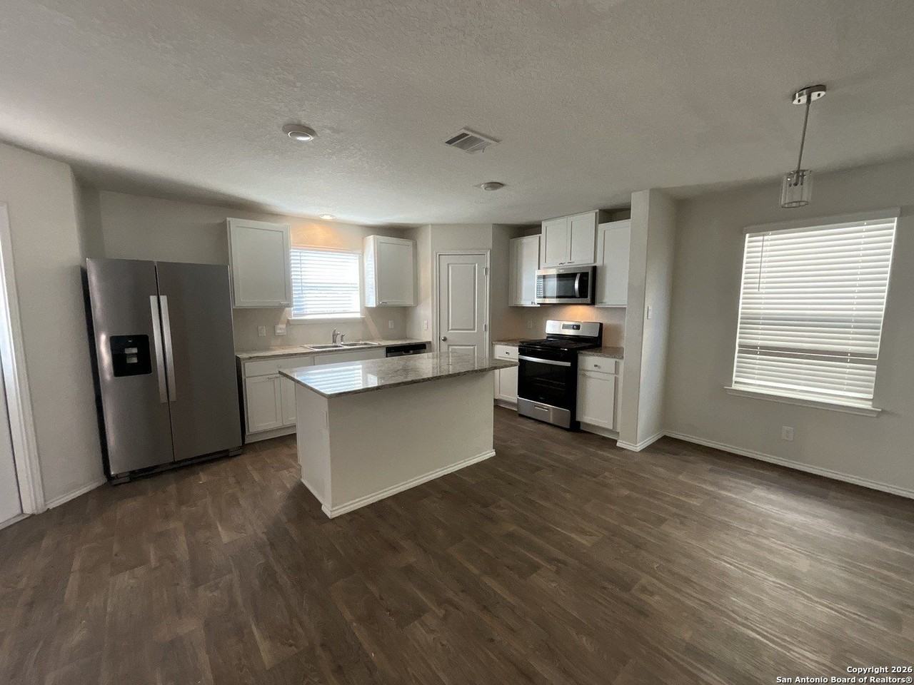 15730 Smoky Honeyeater - Photo 5 of 20