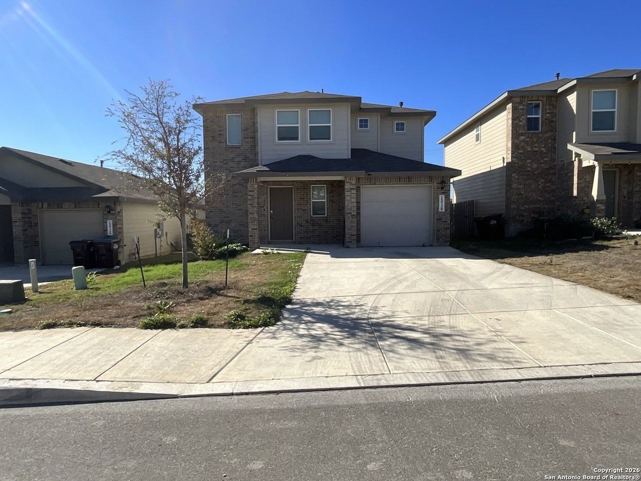 15730 Smoky Honeyeater - Photo 6 of 20