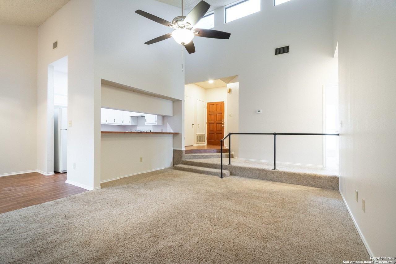 6404 Brook Cv - Photo 2 of 20