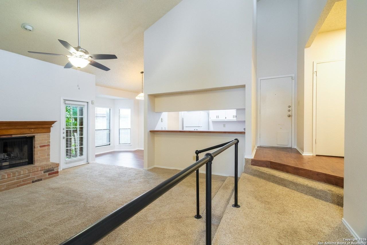 6404 Brook Cv - Photo 3 of 20