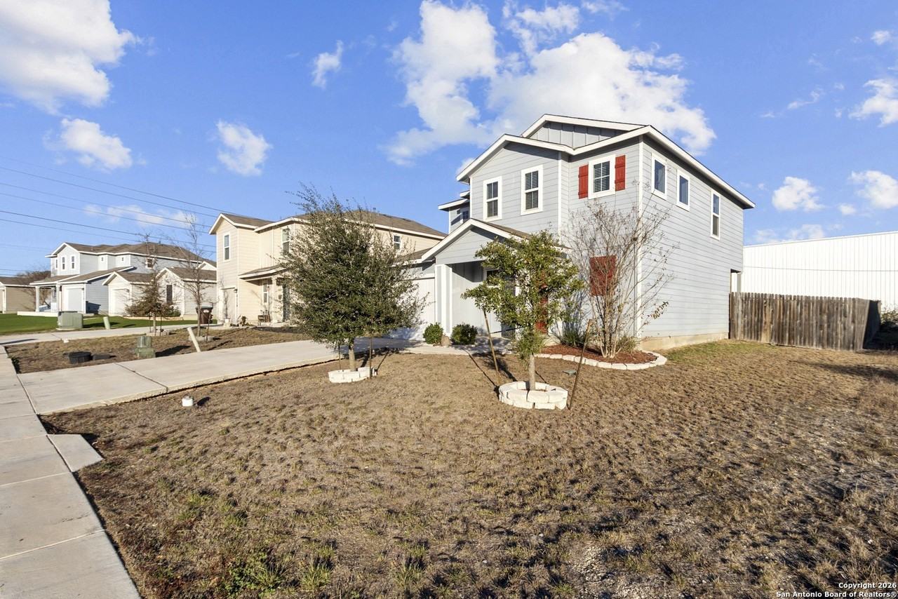 4106 Winterfell Pass - Photo 2 of 31