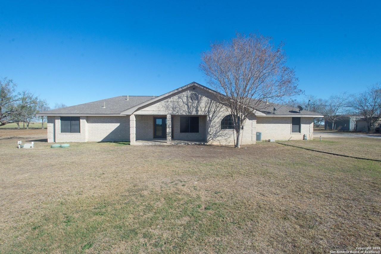 430 County Road 683 - Photo 4 of 50