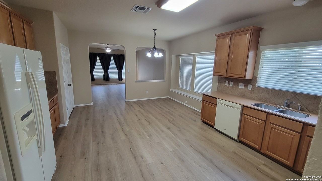 26311 Presidio Blf - Photo 6 of 16