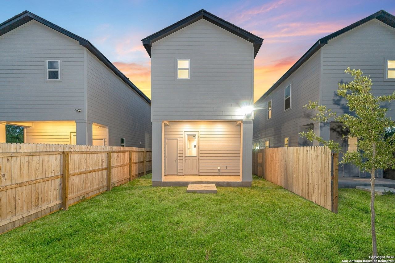 505 Linden Ave - Photo 6 of 37