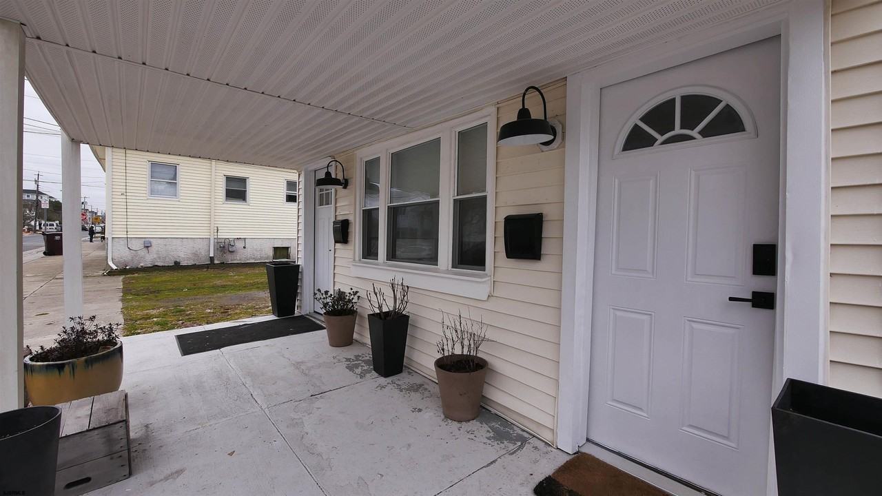 106 N Portland Ave - Photo 2 of 23