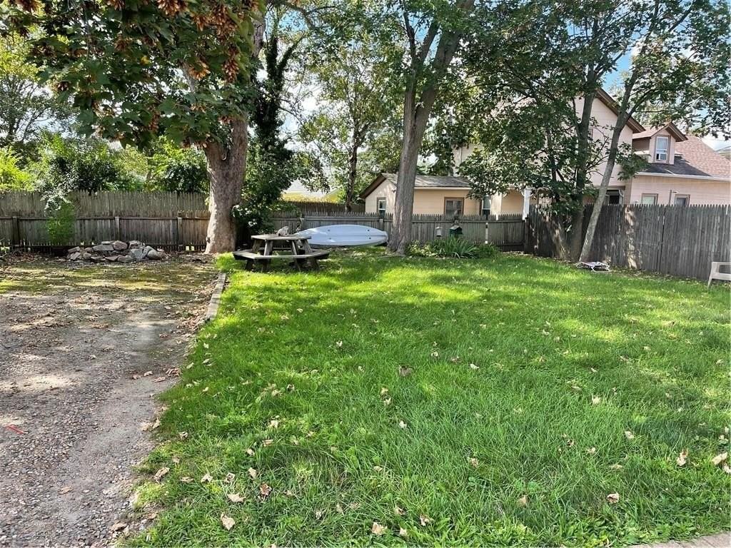 37 Castle St - Photo 2 of 7