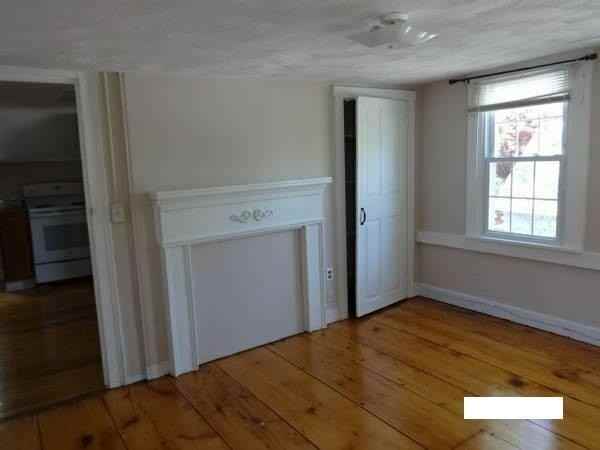 37 Castle St - Photo 5 of 7