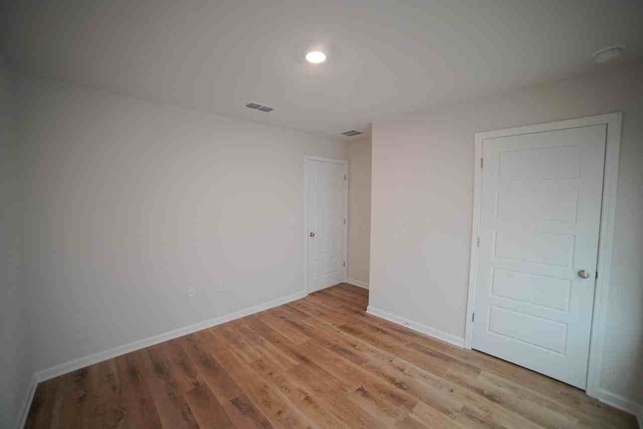 4053 Brownstone Way - Photo 6 of 40