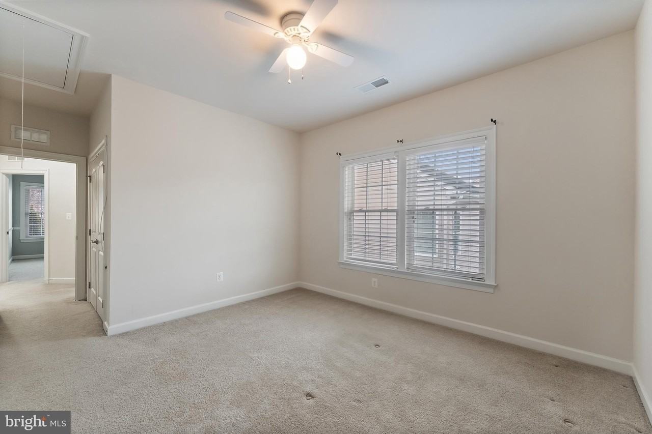 612A Samantha Ct - Photo 5 of 40