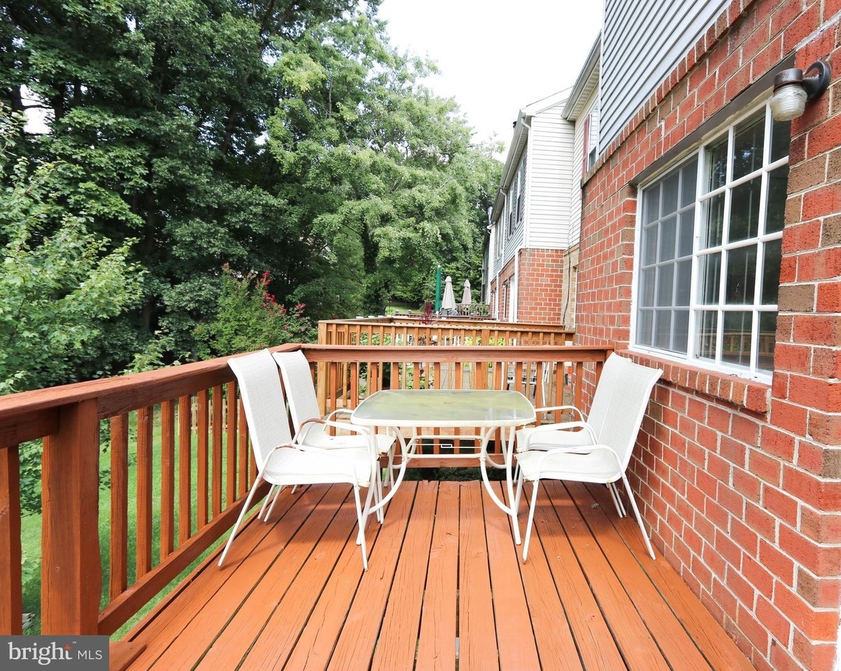 2 Island Run Ct - Photo 3 of 11