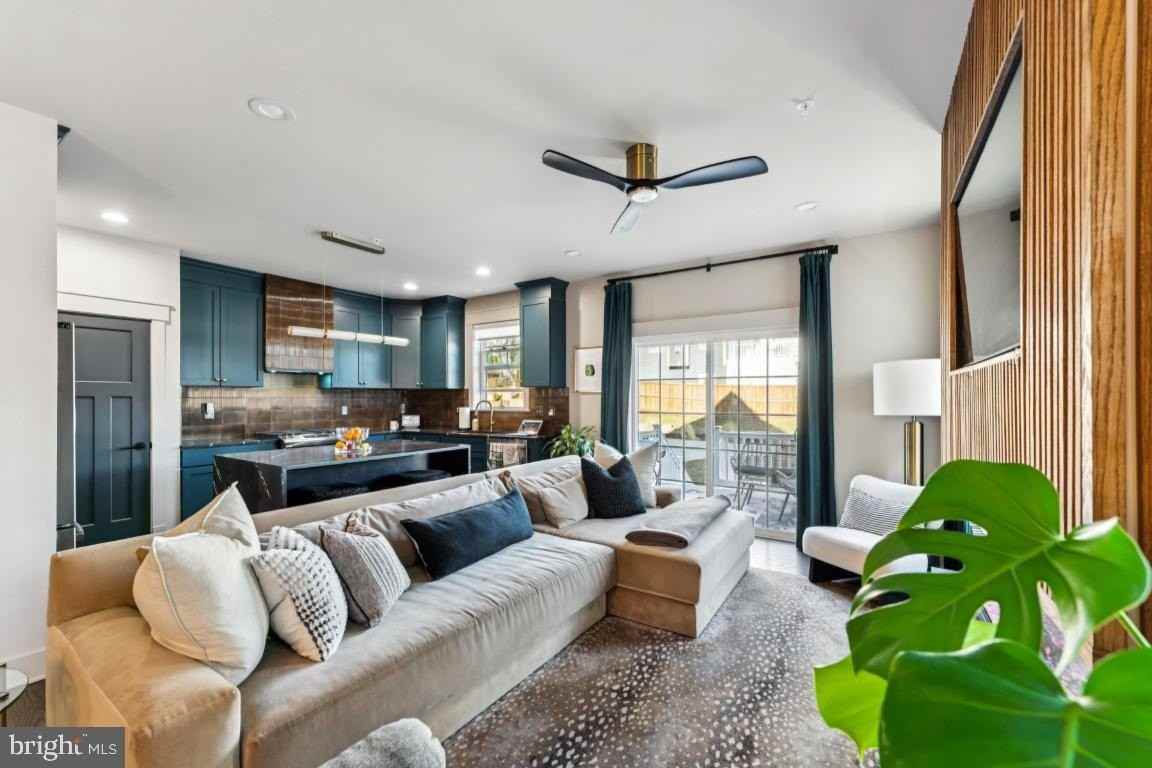 1333 Eastern Ave - Photo 4 of 29