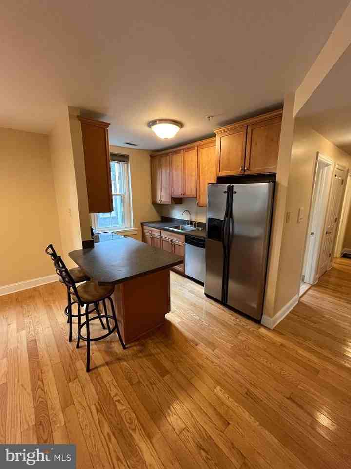 19 E Broad St E BROAD Street unit: A1 #A1 - Photo 6 of 40