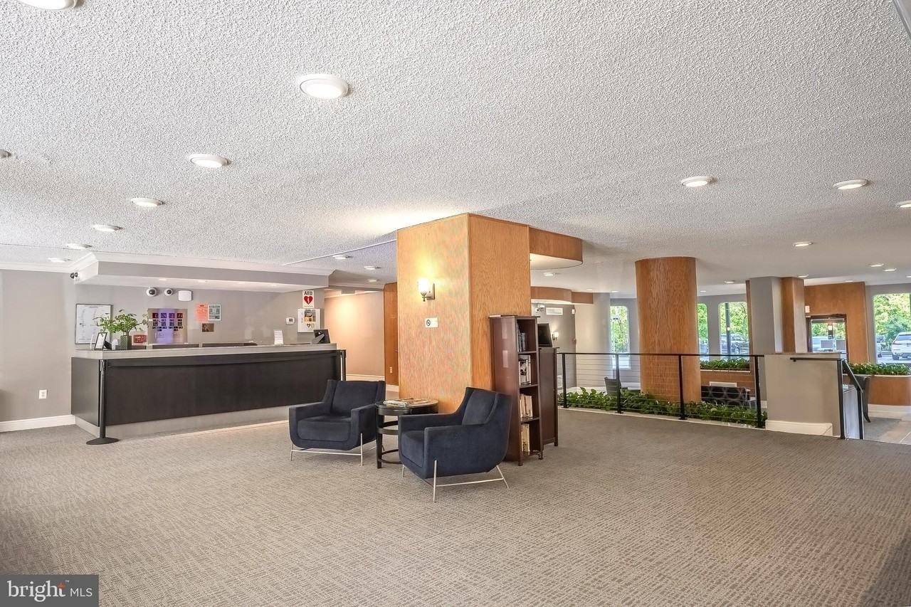 2500 N Van Dorn St Apt 912 #912 - Photo 7 of 24