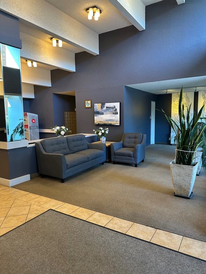 2016 Fullerton Avenue #1304 - Photo 3 of 18