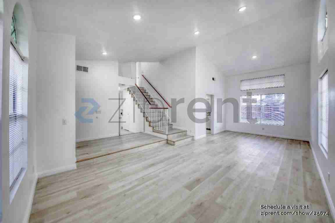 21627 Winding Rd - Photo 2 of 30