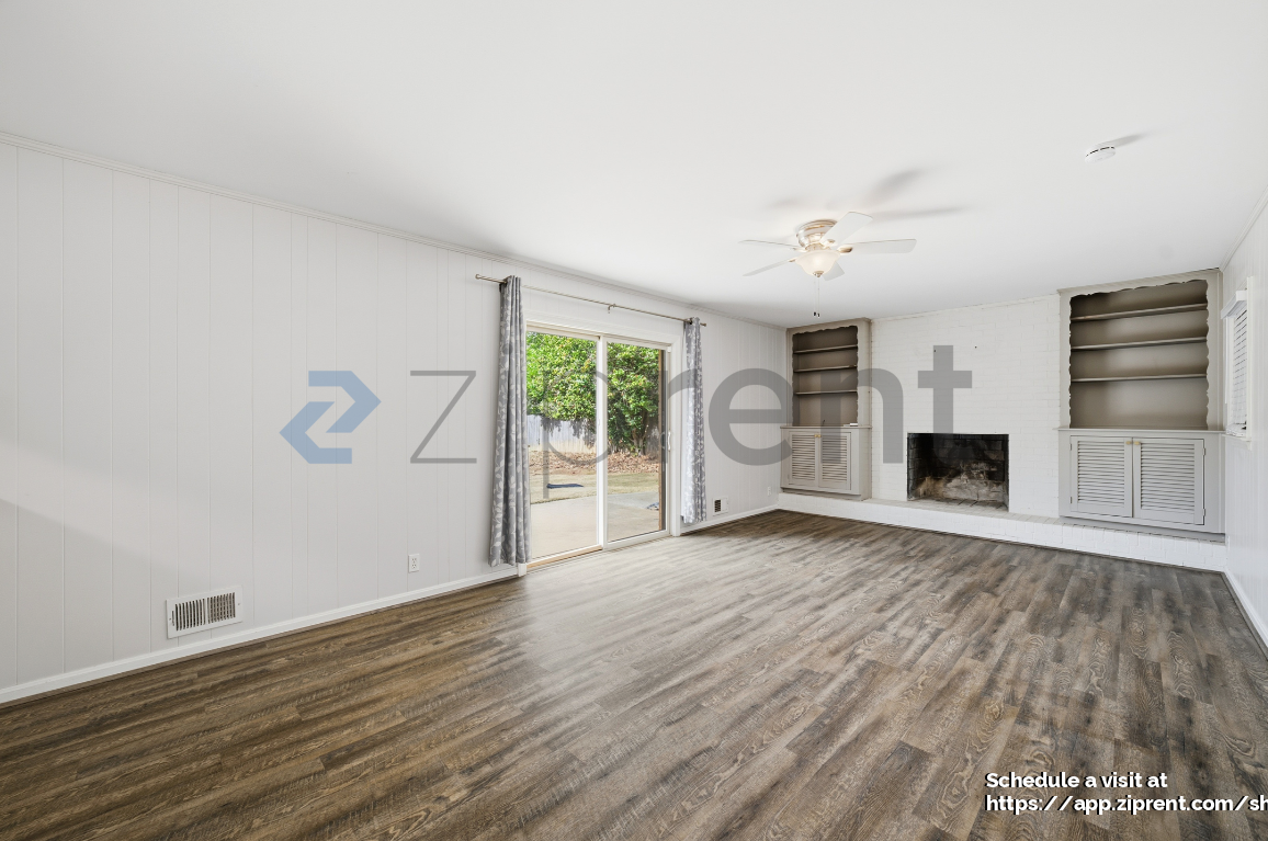 1894 Hebron Hills Dr - Photo 6 of 15