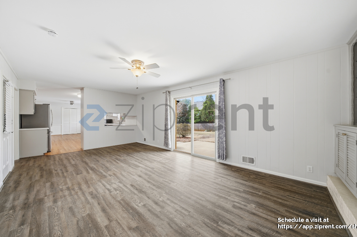 1894 Hebron Hills Dr - Photo 5 of 15