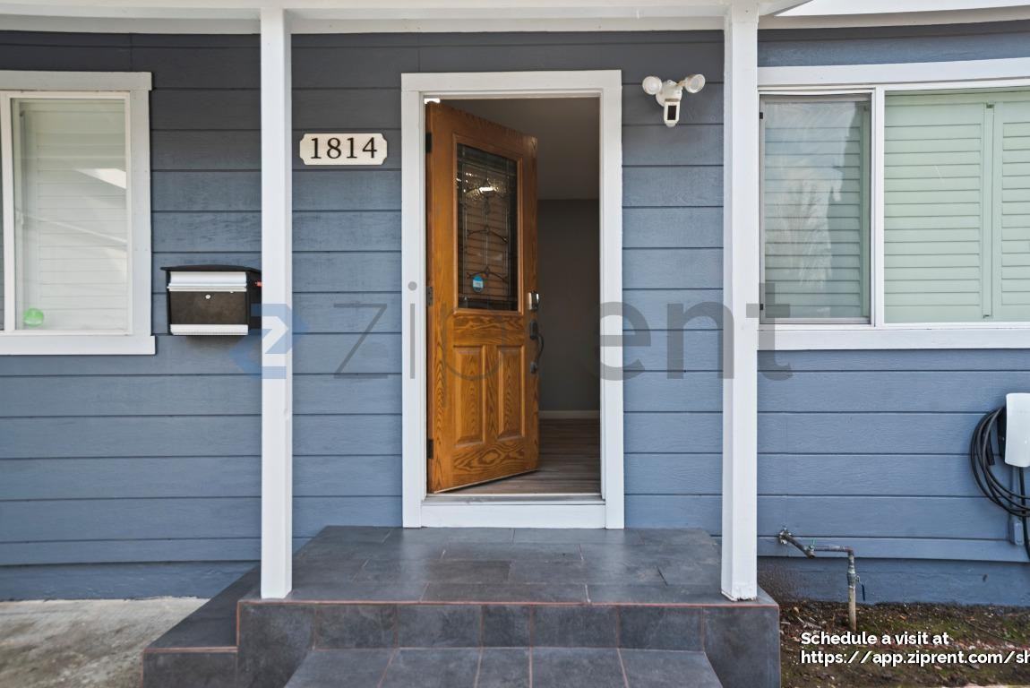 1814 Armand Dr - Photo 5 of 32