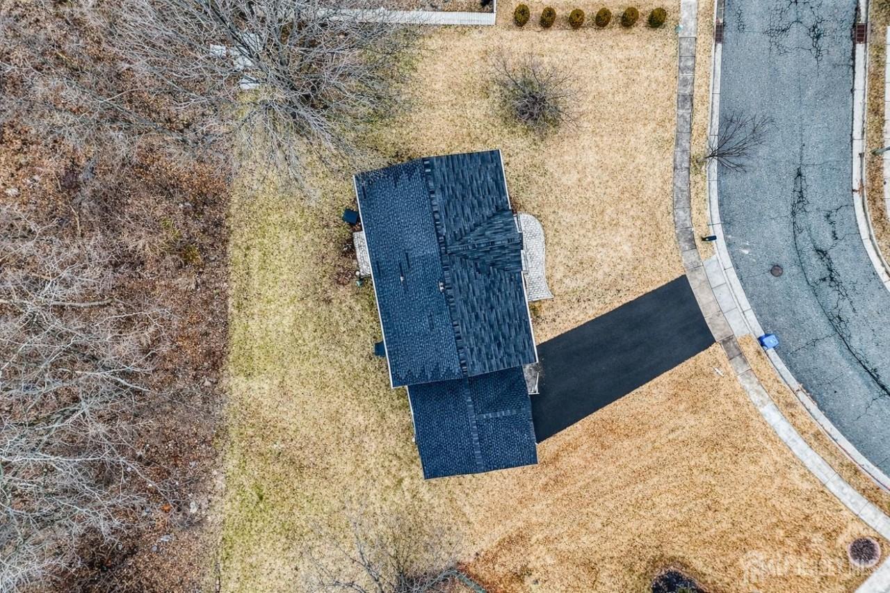 30 Clara Dr - Photo 3 of 31