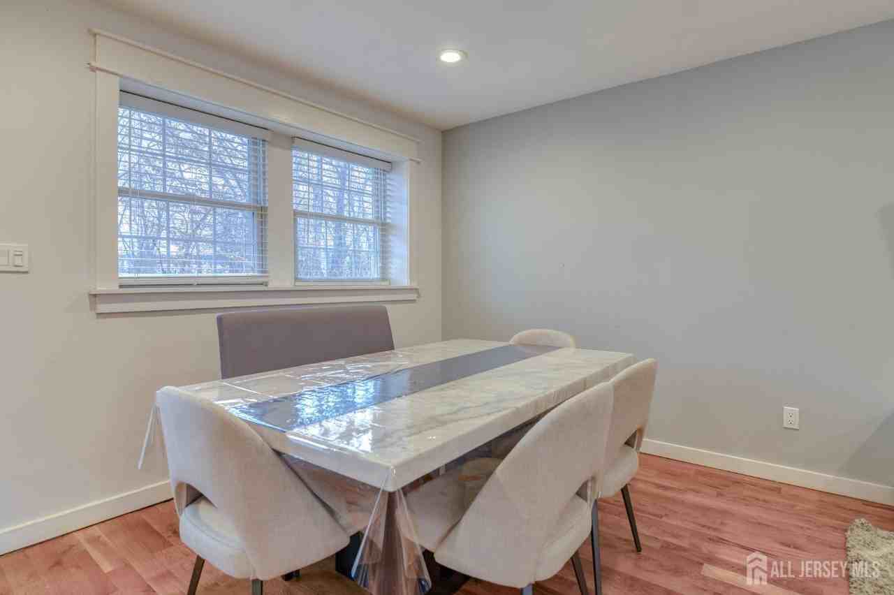 30 Clara Dr - Photo 7 of 31