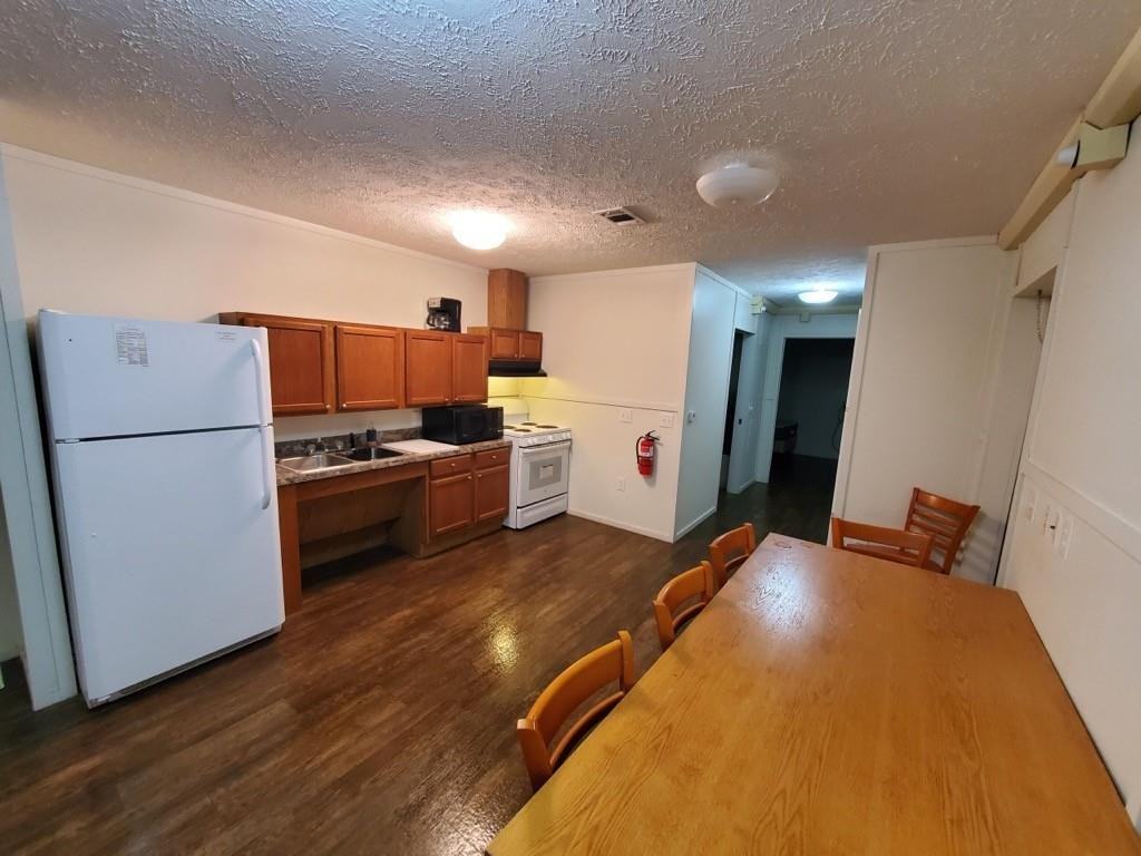 32784 Highway 11 - Photo 2 of 16