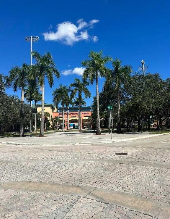 1200 Town Center Dr - Photo 7 of 36