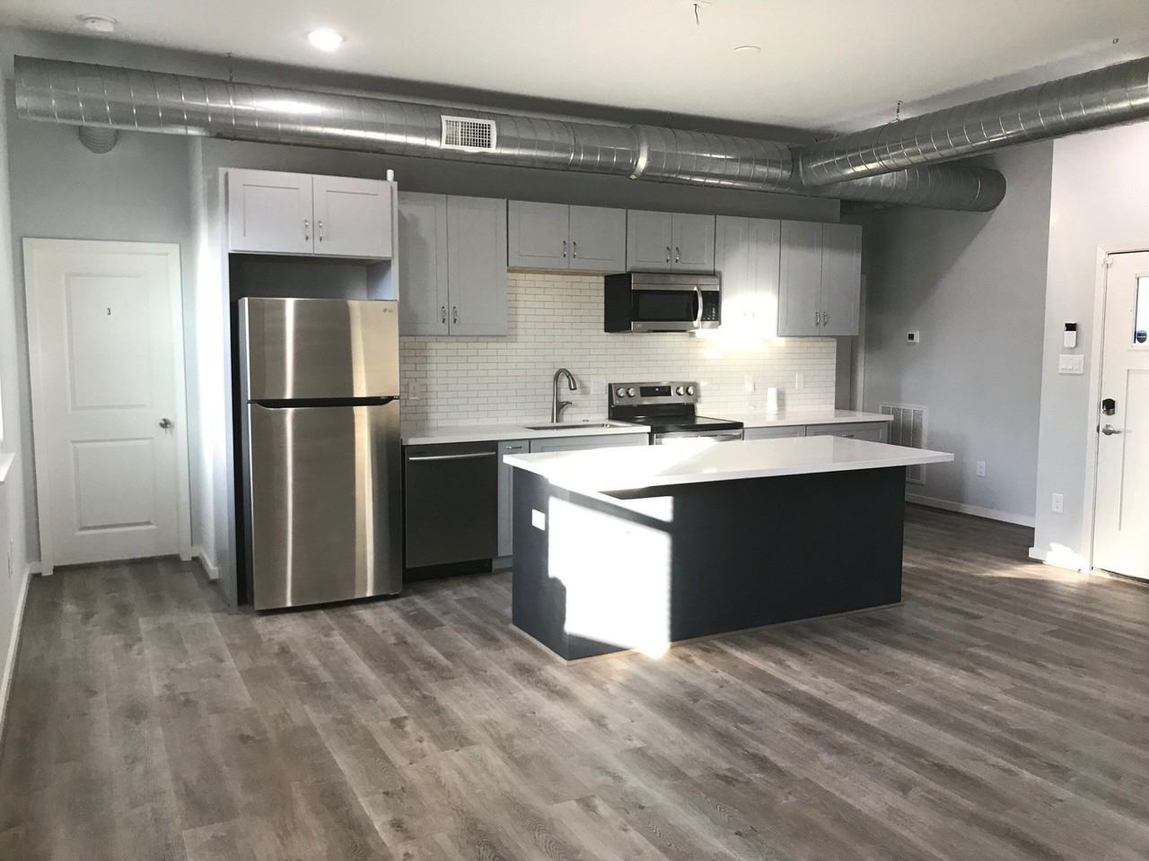 3009 Callie St - Photo 6 of 22