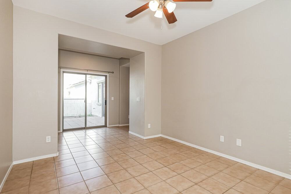 10239 W Via Del Sol - Photo 5 of 17