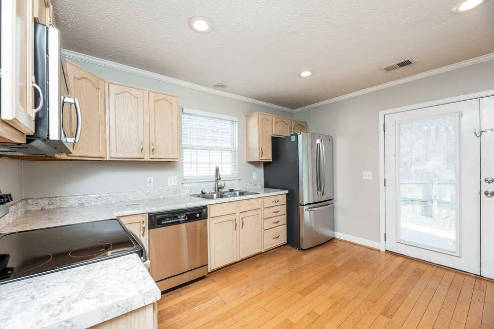 3236 Penn Meade Way - Photo 6 of 17