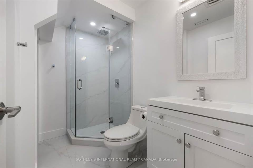 1937 Lawrence Avenue West - Photo 7 of 9