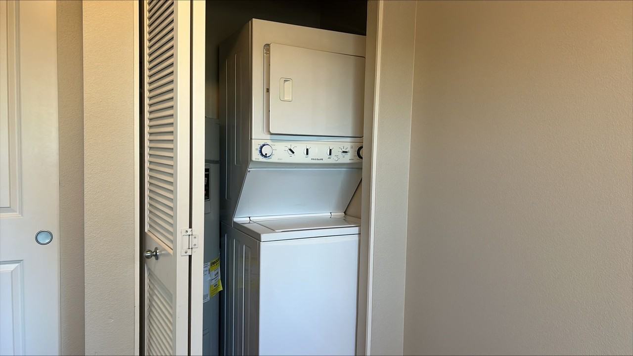 Sellwood Apartments - Photo 6 of 17