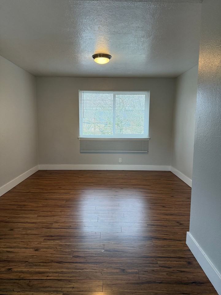 The Ellington Apartments - Photo 2 of 50