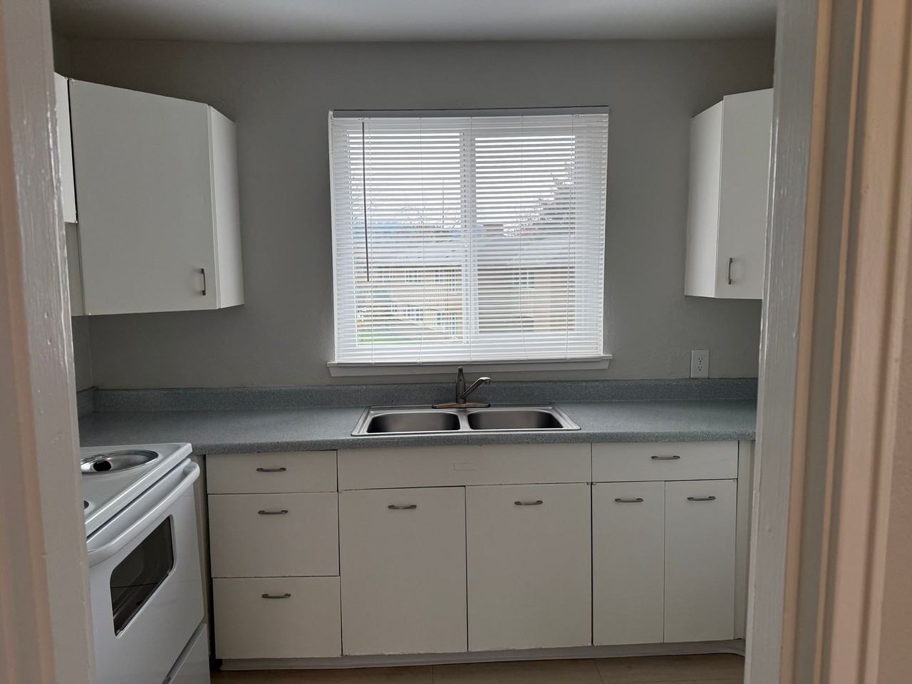 The Ellington Apartments - Photo 3 of 50