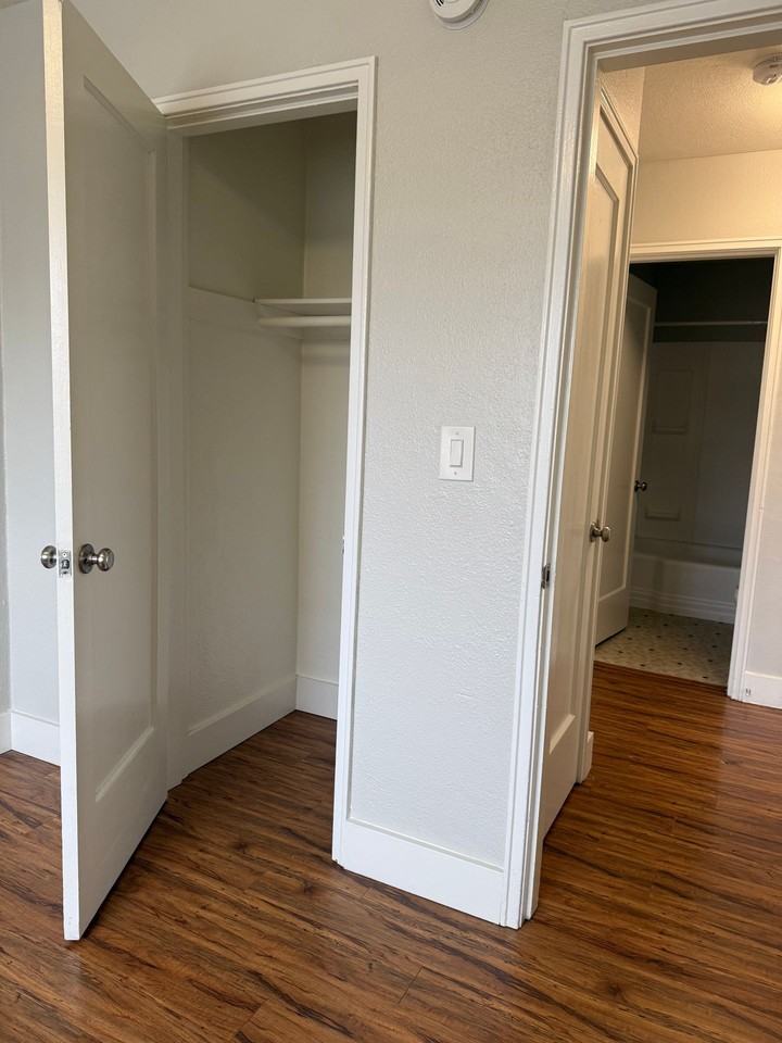 The Ellington Apartments - Photo 4 of 50