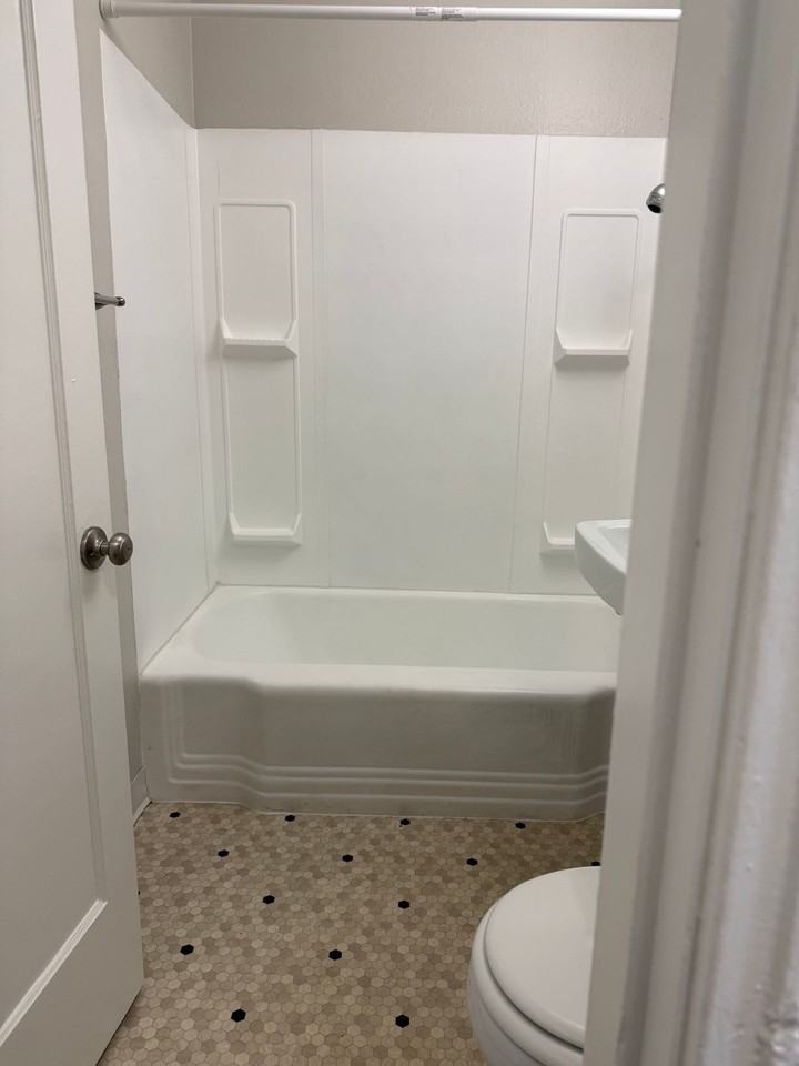 The Ellington Apartments - Photo 6 of 50