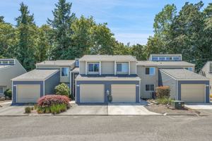 featured image of 790 Lockhaven Dr Ne
