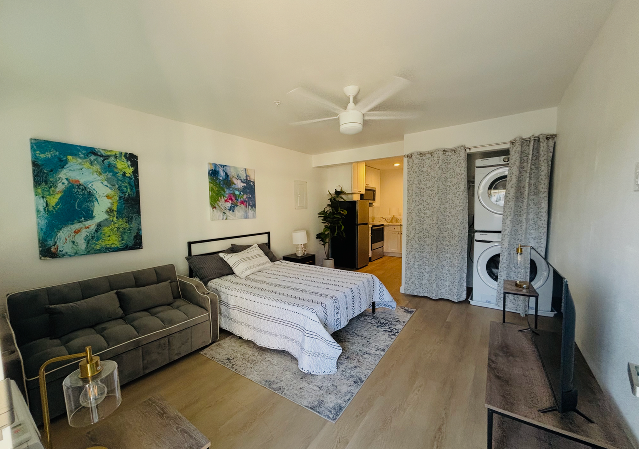 The Jade - Photo 7 of 28