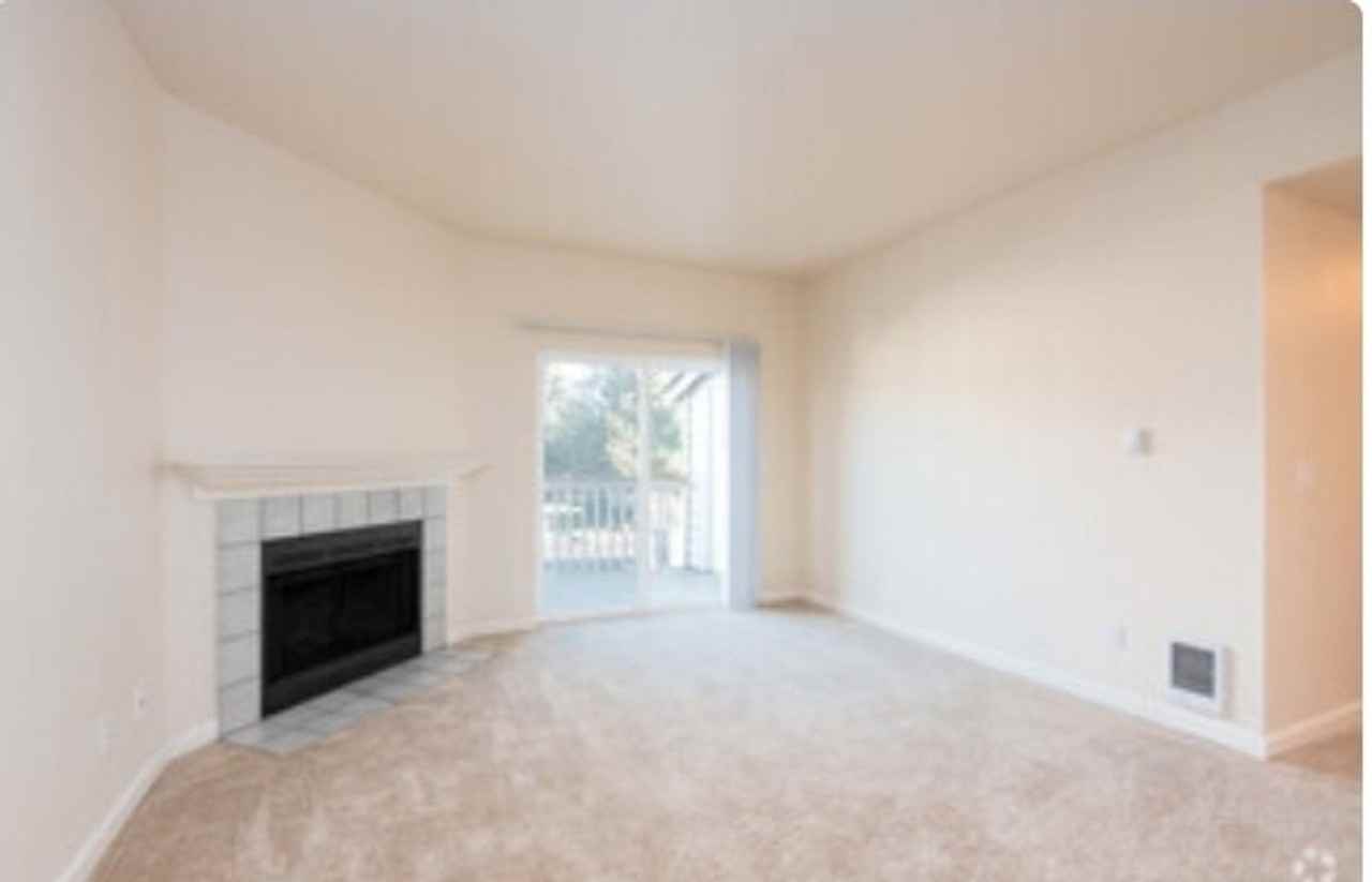 Juanita Brook - Photo 2 of 7