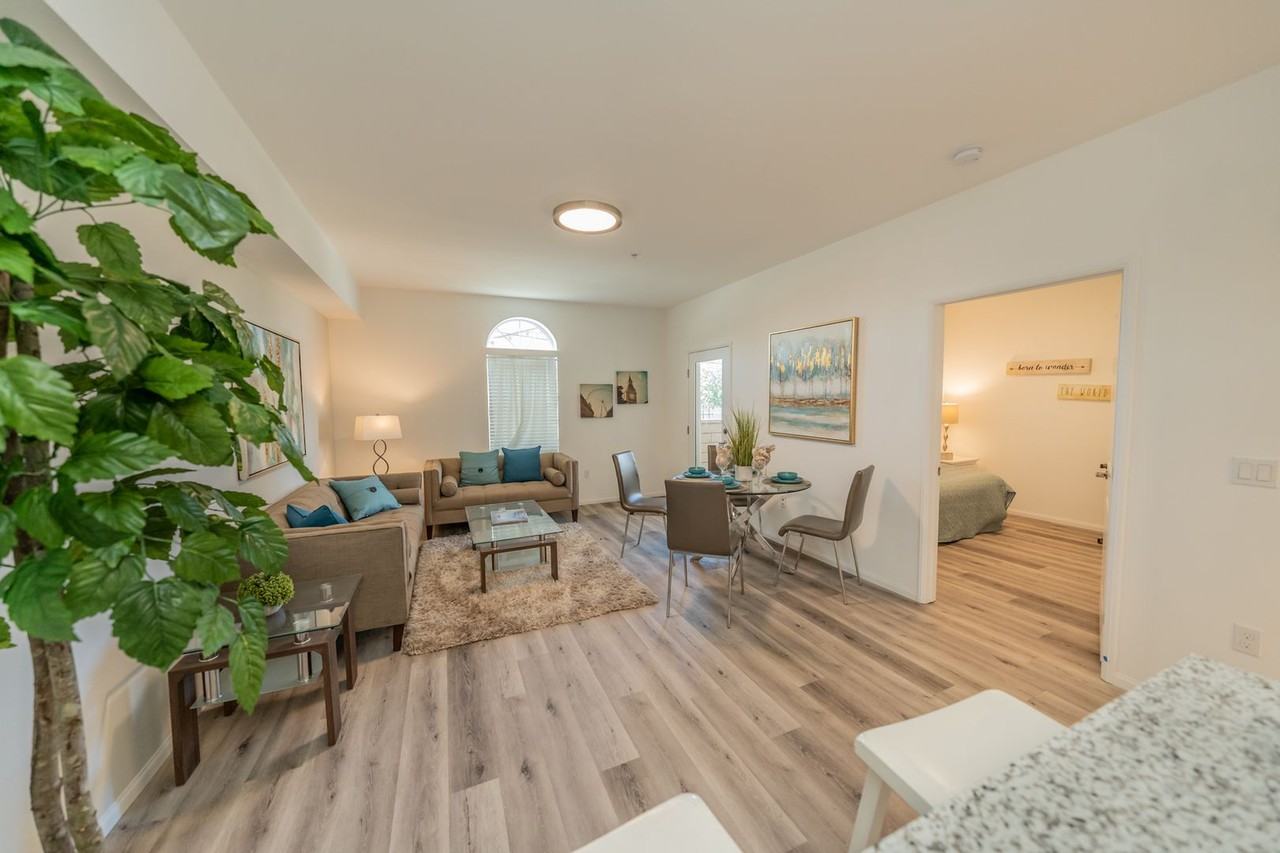 STR374 (3) - Photo 6 of 23