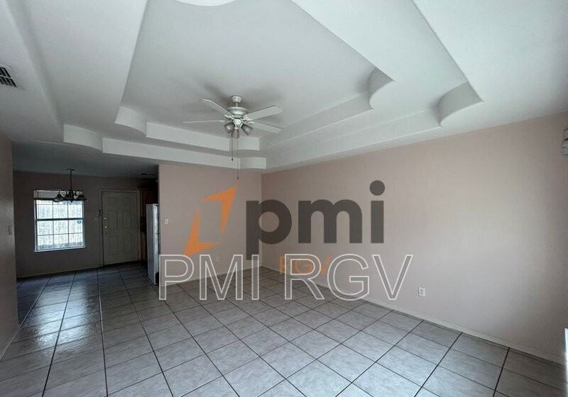 1817 Tierra Dulce Dr #4 - Photo 7 of 14