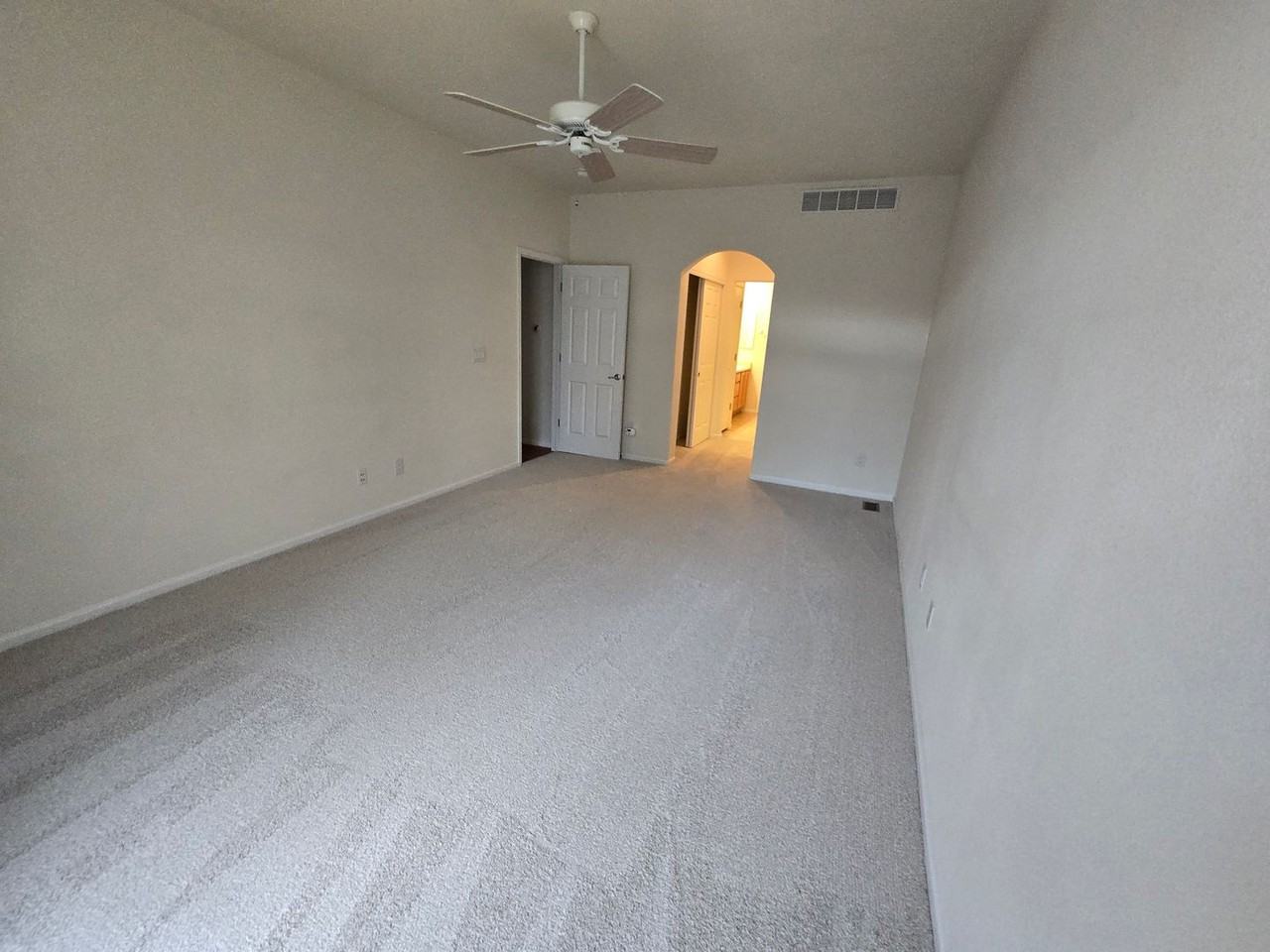 13665 Stone Cir #101 - Photo 6 of 23