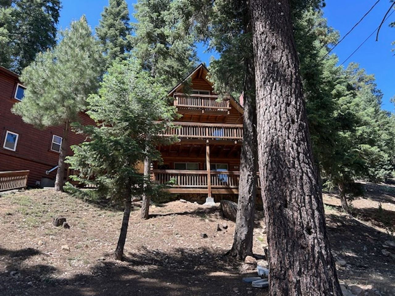 1184 Club View Dr - Photo 7 of 11