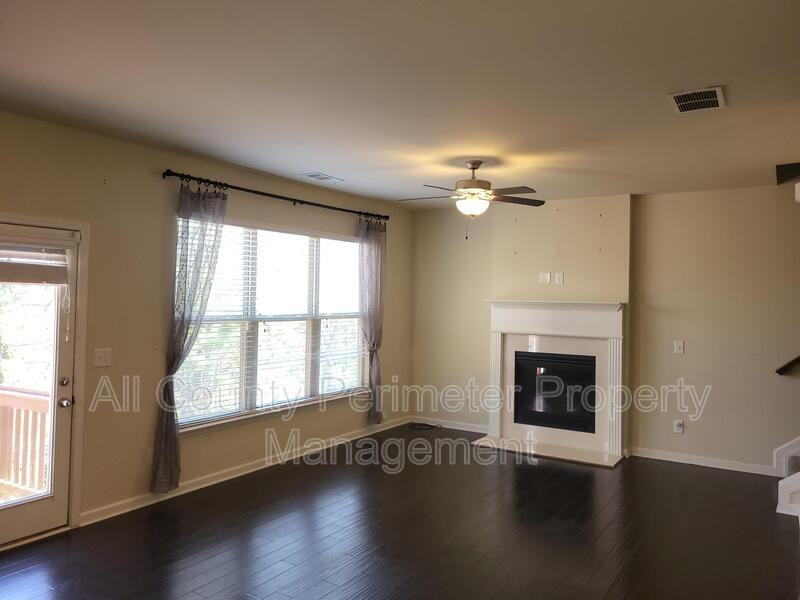 5735 Riverside Bay - Photo 5 of 22